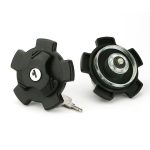 ΤΑΠΑ ΒΕΝΖΙΝΗΣ ΜΕ ΚΛΕΙΔΙ ΓΙΑ SKODA 105S - 105L - 120L - 120LS - 130L FARMA - 1 τεμ.