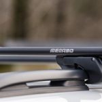 MENABO ΜΠΑΡΕΣ ΟΡΟΦΗΣ ΑΛΟΥΜΙΝΙΟΥ SHERMAN XL BLACK 135 cm ΣΕ ΜΑΥΡΟ ΧΡΩΜΑ ΓΙΑ Lincoln MKX 5 doors 2007>2015 ΜΕ RAISED RAILS (Παράλληλες Μπάρες με Κενό) - 2 ΤΕΜ. (12290/MB)